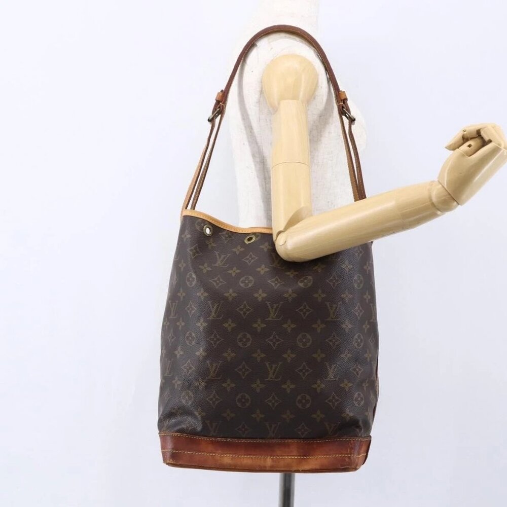 LOUIS VUITTON Monogram Noe Shoulder Bag